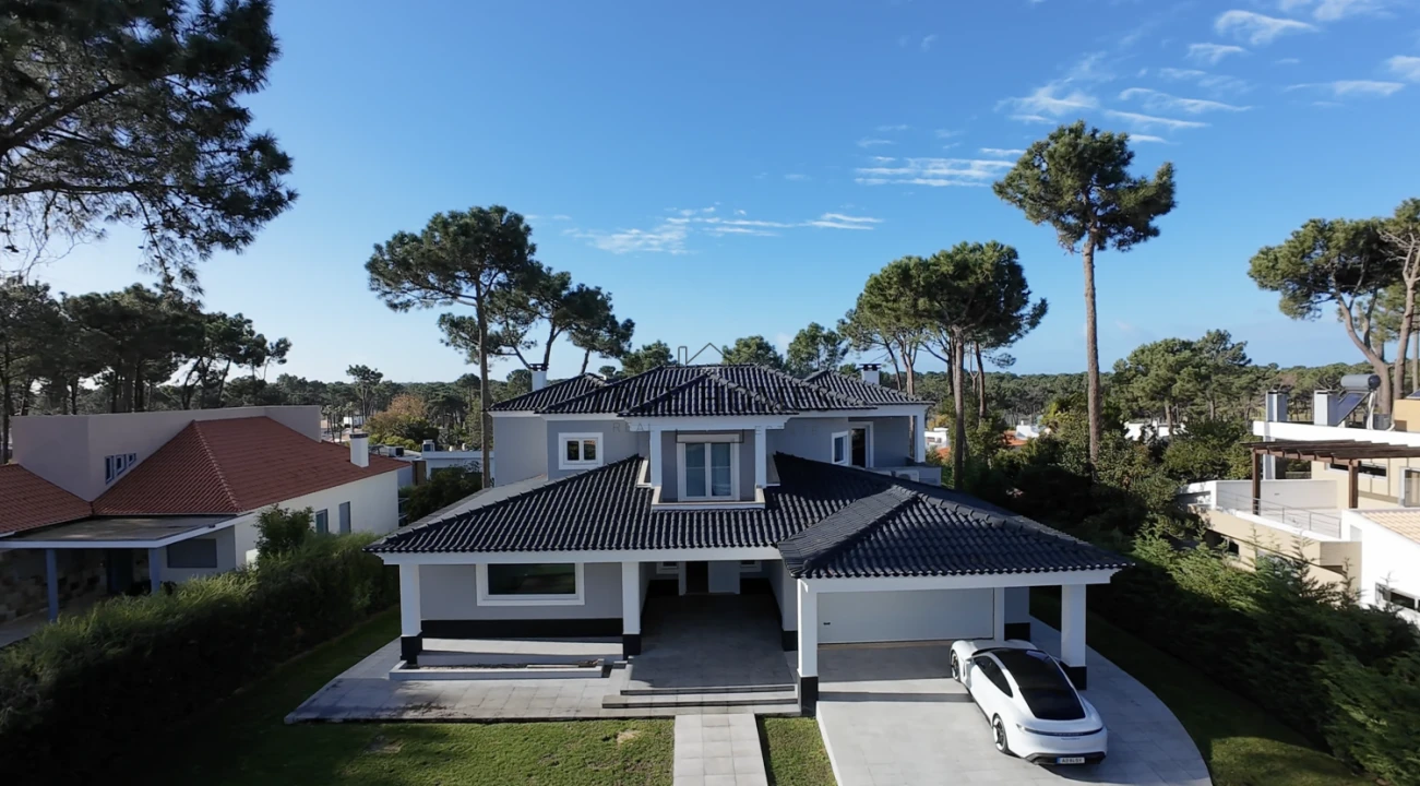 Moradia T8 para Venda em Charneca de Caparica e Sobreda Foto 3