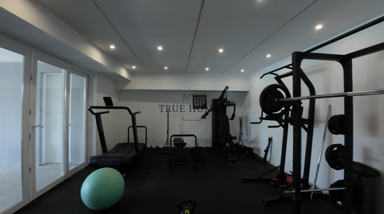 Moradia T8 para Venda em Charneca de Caparica e Sobreda Foto 35