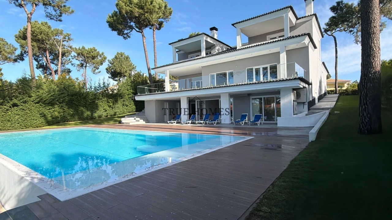 Moradia T8 para Venda em Charneca de Caparica e Sobreda Foto 5