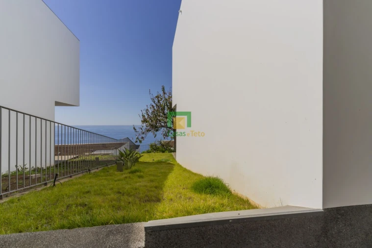 Moradia T3 para Venda em São Martinho Foto 27