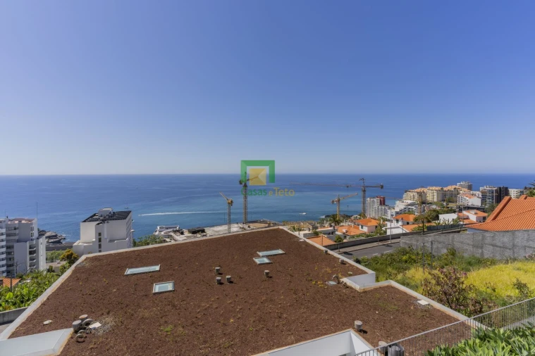 Moradia T3 para Venda em São Martinho Foto 28