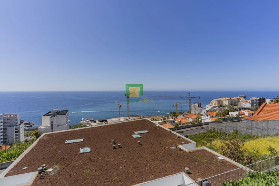 Moradia T3 para Venda em São Martinho Foto 28