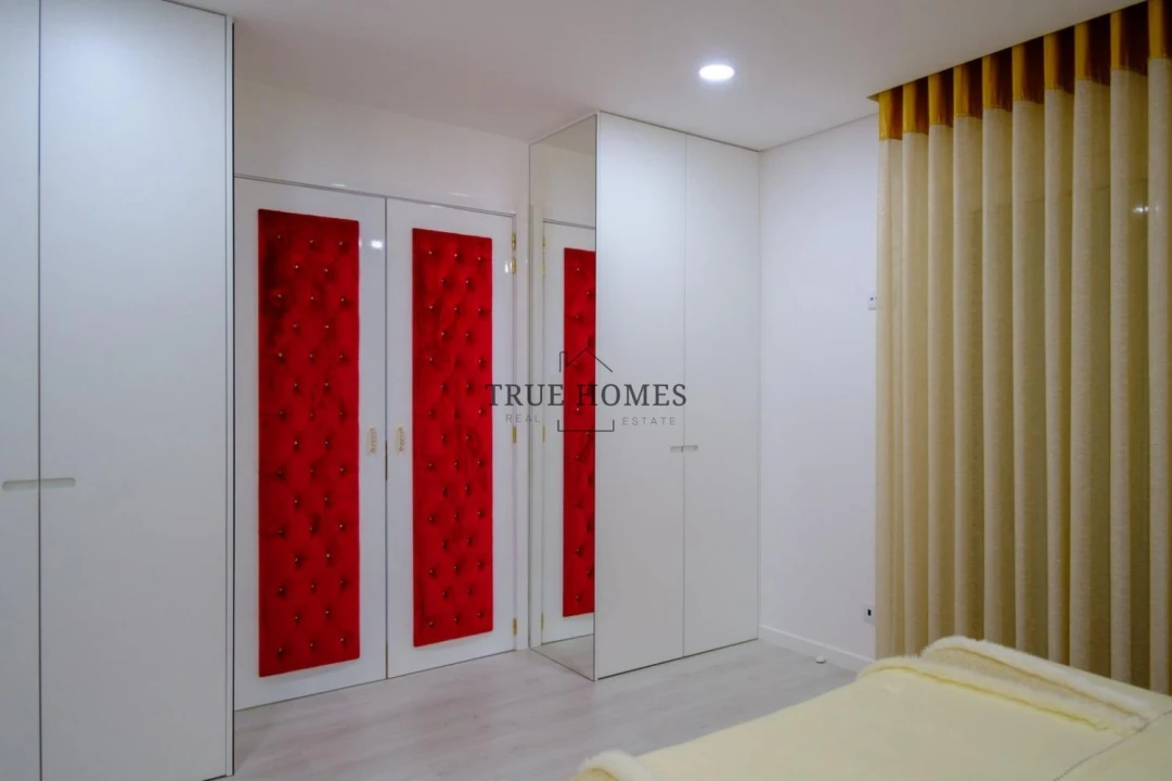 Moradia T4 para Venda em Charneca de Caparica e Sobreda Foto 15