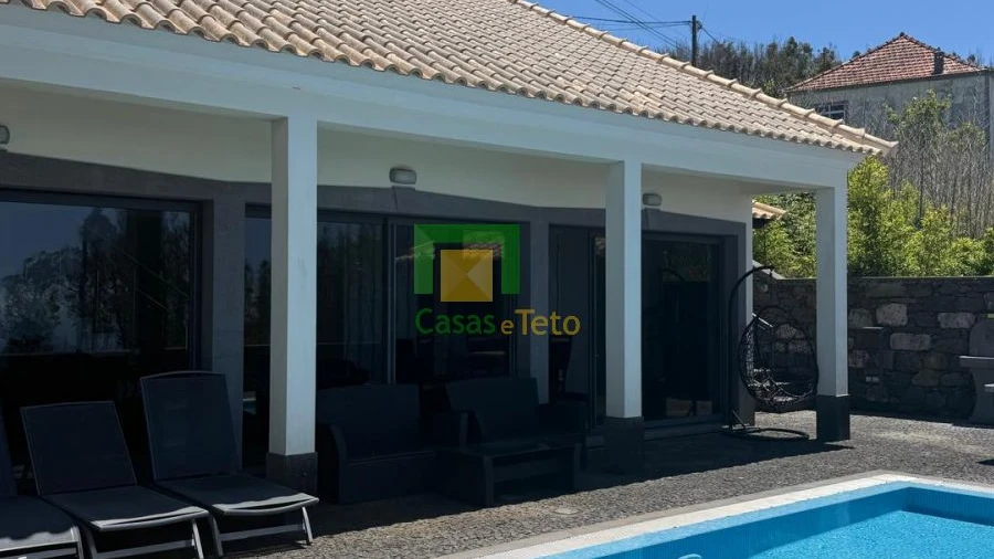 Moradia T3 para Venda em Achadas da Cruz