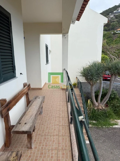 Moradia T3 para Venda em São Gonçalo