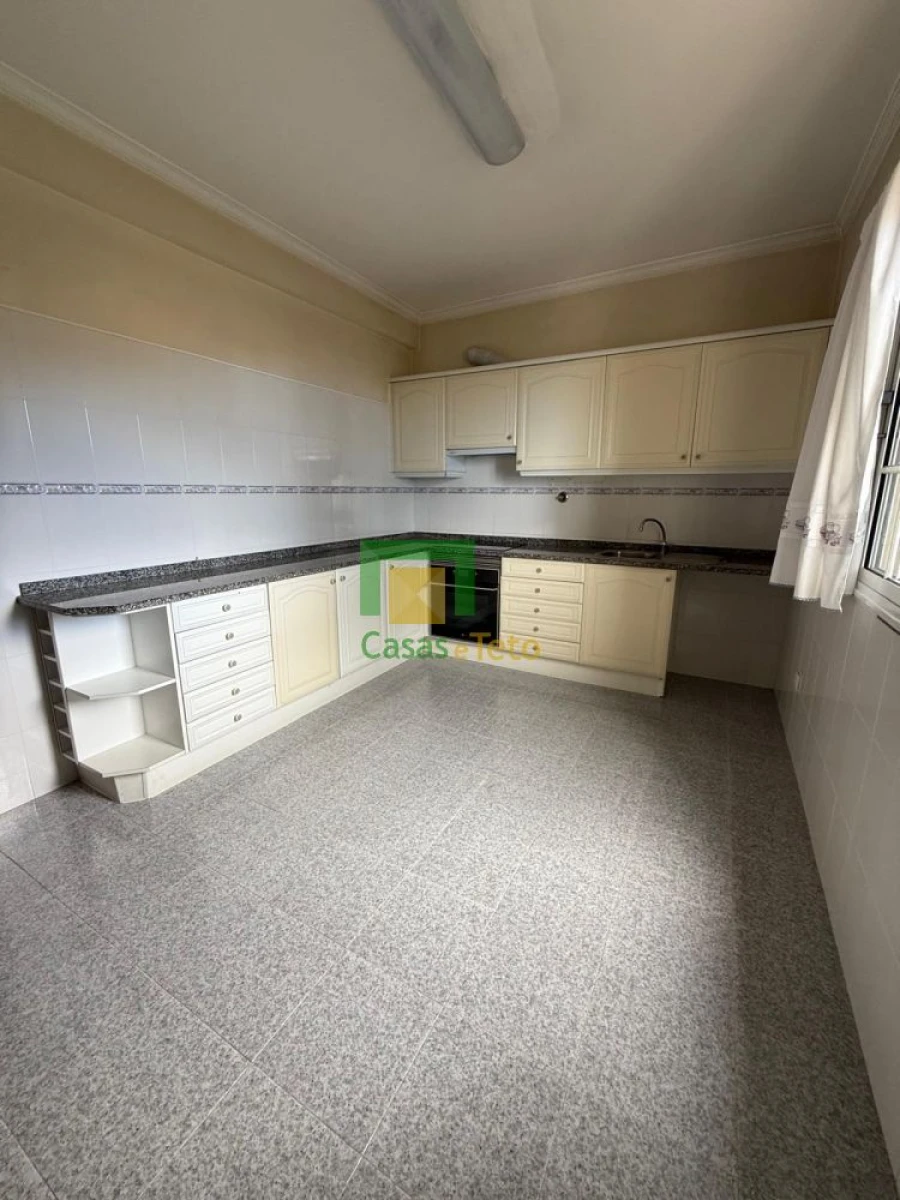 Moradia T3 para Venda em São Gonçalo Foto 27