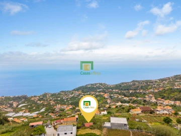 Terreno para Venda em Canhas