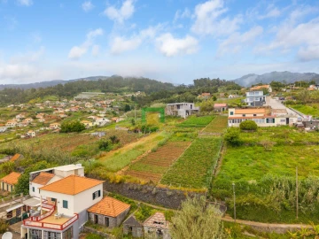 Terreno para Venda em Canhas