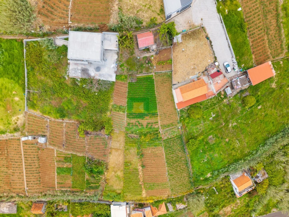 Terreno para Venda em Canhas Foto 15