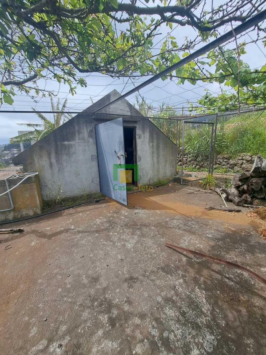 Terreno para Venda em Canhas Foto 21