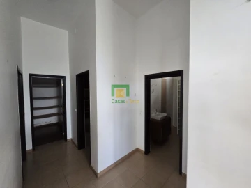 Moradia T7 para Venda em Estreito de Camara de Lobos