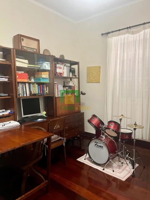Moradia T4 para Venda em Funchal (Santa Maria Maior)