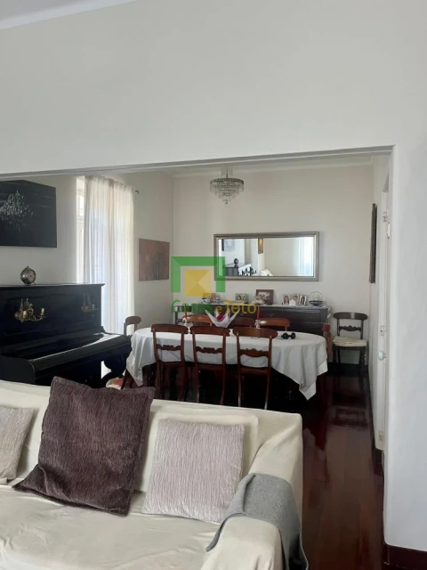 Moradia T4 para Venda em Funchal (Santa Maria Maior)