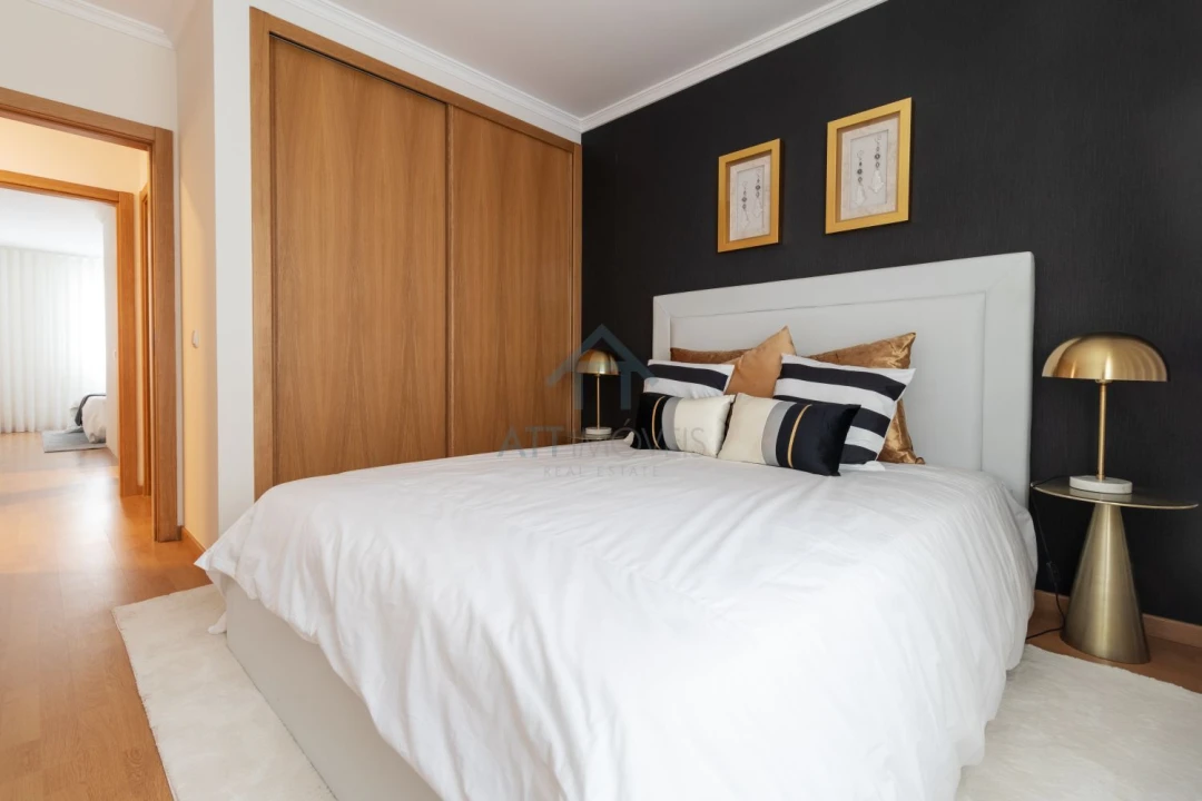 Apartamento T2 para Venda em Caniço Foto 8