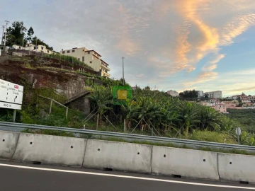 Terreno para Venda em Camara de Lobos