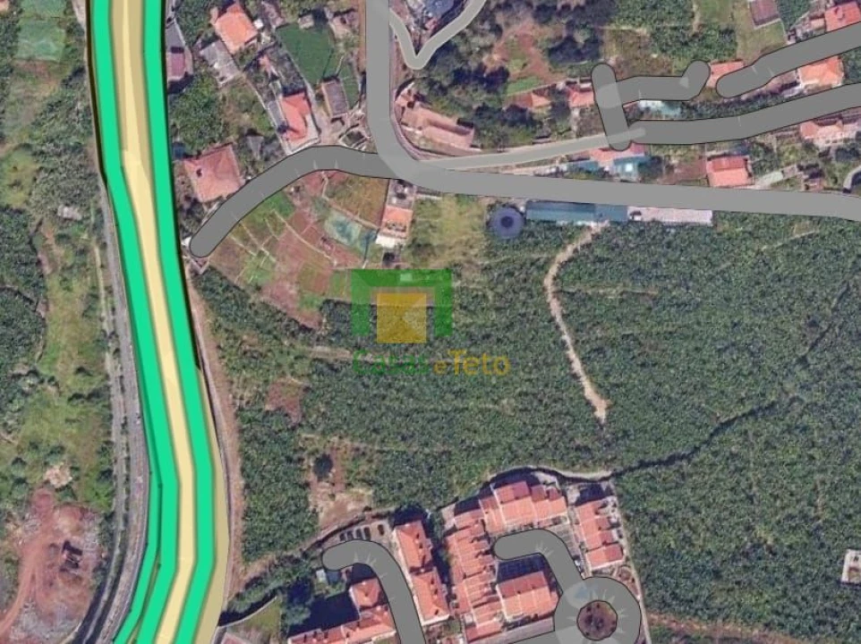 Terreno para Venda em Camara de Lobos Foto 4