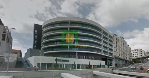 Garagem para Arrendamento em Funchal (Santa Luzia)