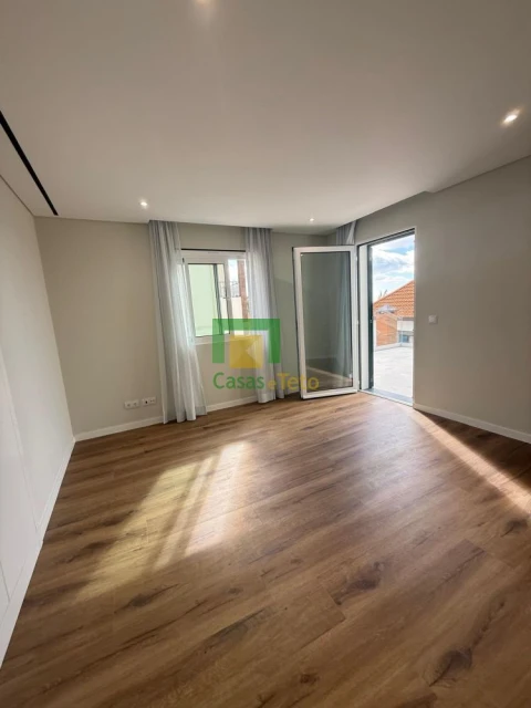 Moradia T3 para Venda em Funchal (Santa Maria Maior)