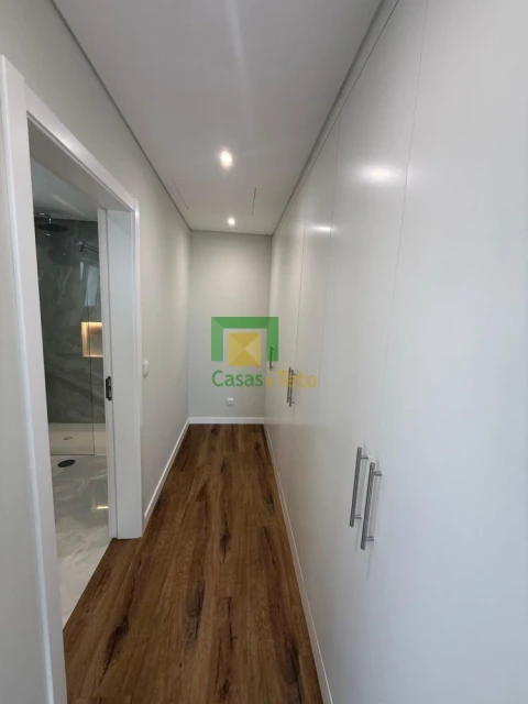 Moradia T3 para Venda em Funchal (Santa Maria Maior)