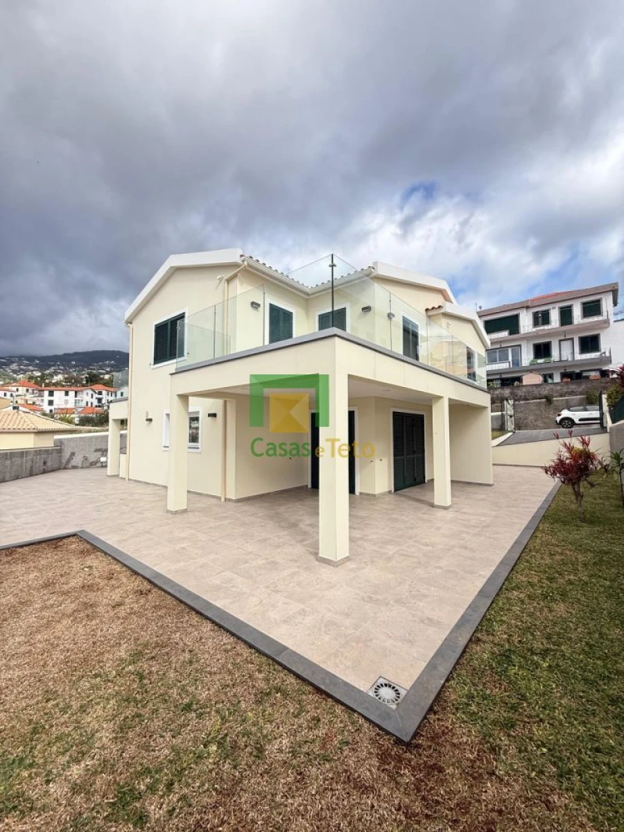 Moradia T3 para Venda em Funchal (Santa Maria Maior)