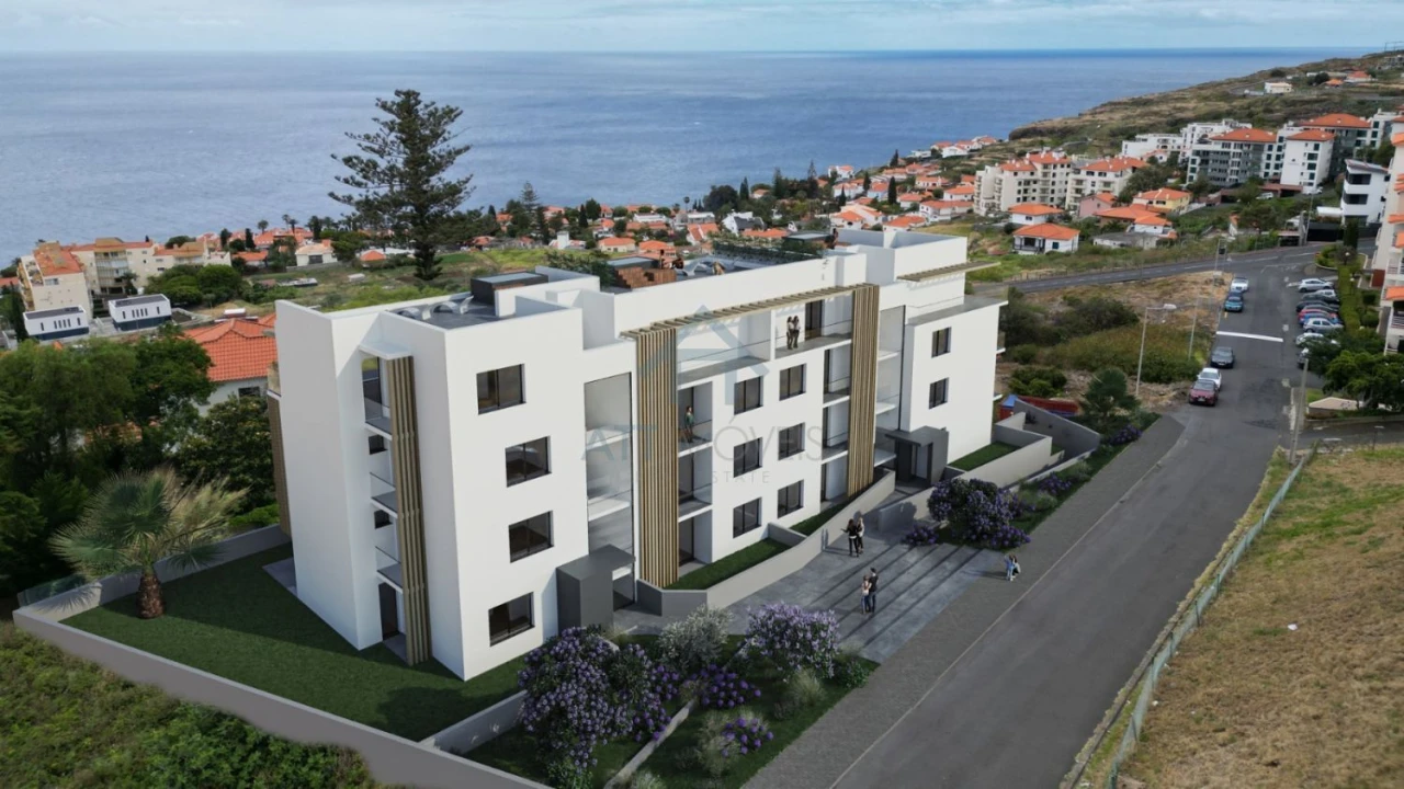 Apartamento T2 para Venda em Caniço Foto 5