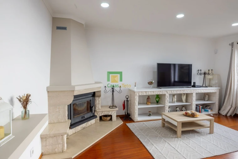 Moradia T3 para Venda em Monte Foto 3