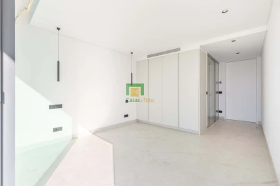 Moradia T2 para Venda em Funchal (Santa Maria Maior)