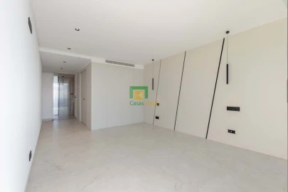 Moradia T2 para Venda em Funchal (Santa Maria Maior)