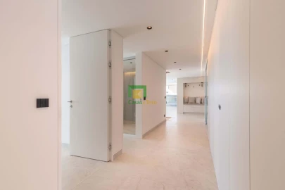 Moradia T2 para Venda em Funchal (Santa Maria Maior)