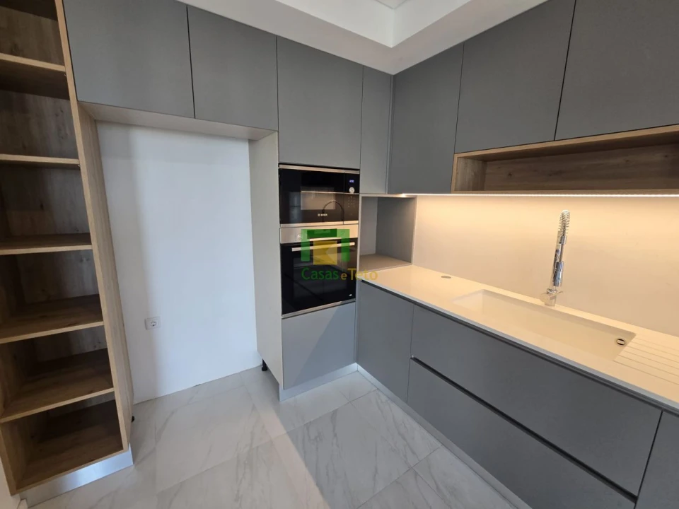 Apartamento T2 para Venda em São Martinho Foto 9