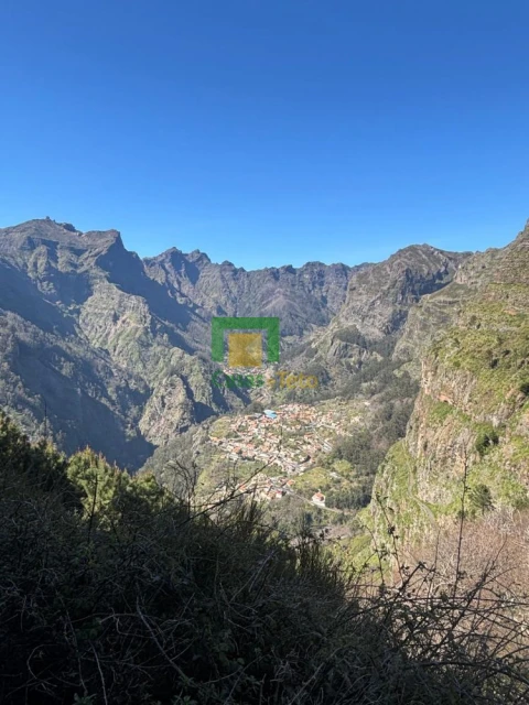 Moradia T1 para Venda em Curral das Freiras