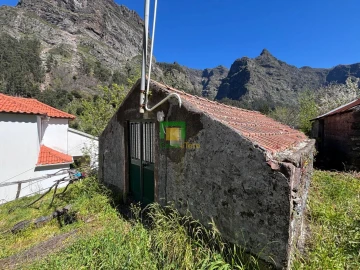 Moradia T1 para Venda em Curral das Freiras