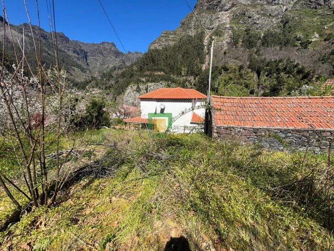 Moradia T1 para Venda em Curral das Freiras Foto 9