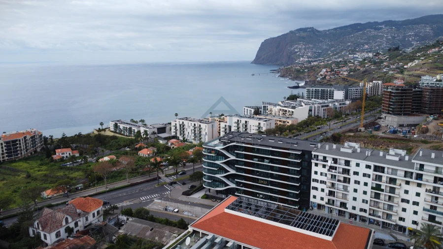 Apartamento T2 para Arrendamento em São Martinho Foto 4