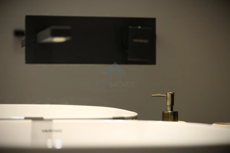 Apartamento T2 para Arrendamento em São Martinho Foto 23