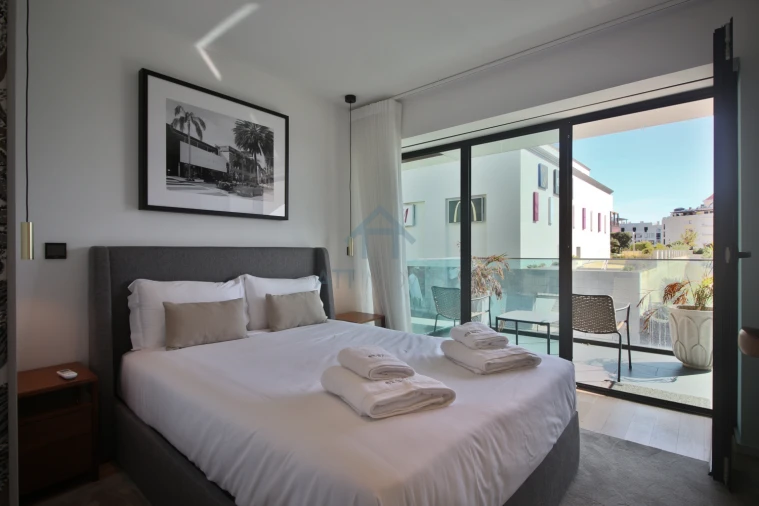 Apartamento T2 para Arrendamento em São Martinho Foto 16