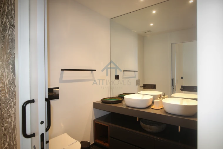 Apartamento T2 para Arrendamento em São Martinho Foto 22