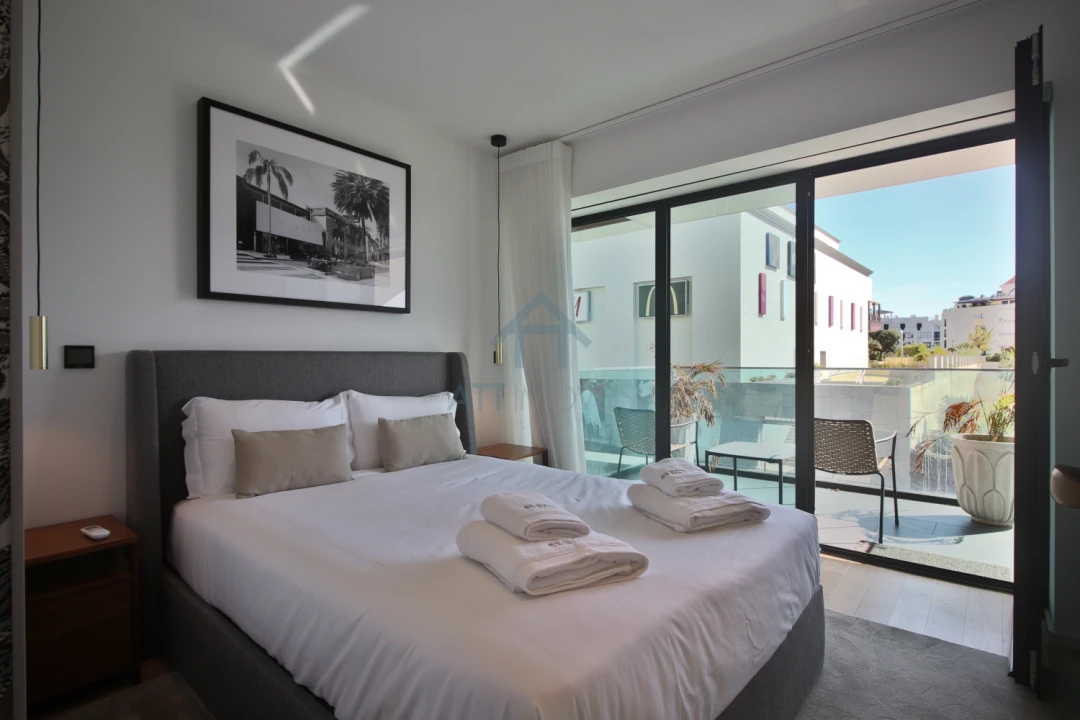 Apartamento T2 para Arrendamento em São Martinho Foto 16