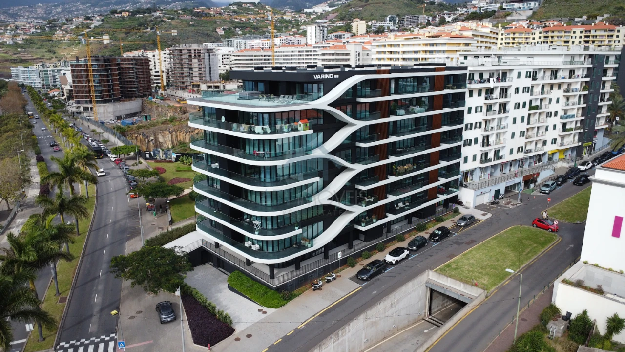 Apartamento T2 para Arrendamento em São Martinho Foto 3