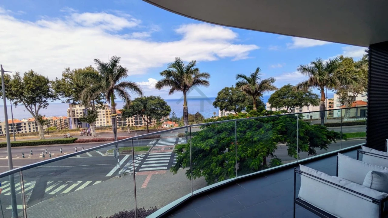 Apartamento T2 para Arrendamento em São Martinho Foto 1