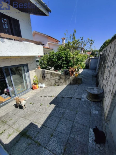 Moradia T4 para Venda em Vila Nova de Famalicão e Calendário