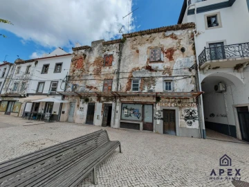Loja para Venda em Santa Maria do Castelo e Santiago e Santa Susana