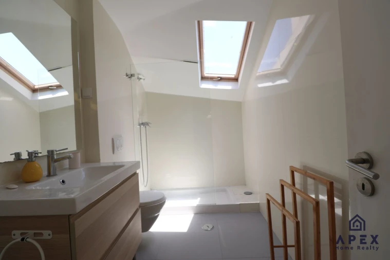 Apartamento T2 para Venda em Santo António Foto 10