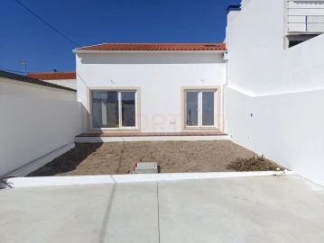 Moradia T3 para Venda em Serra D'El-Rei
