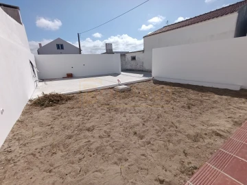 Moradia T3 para Venda em Serra D'El-Rei