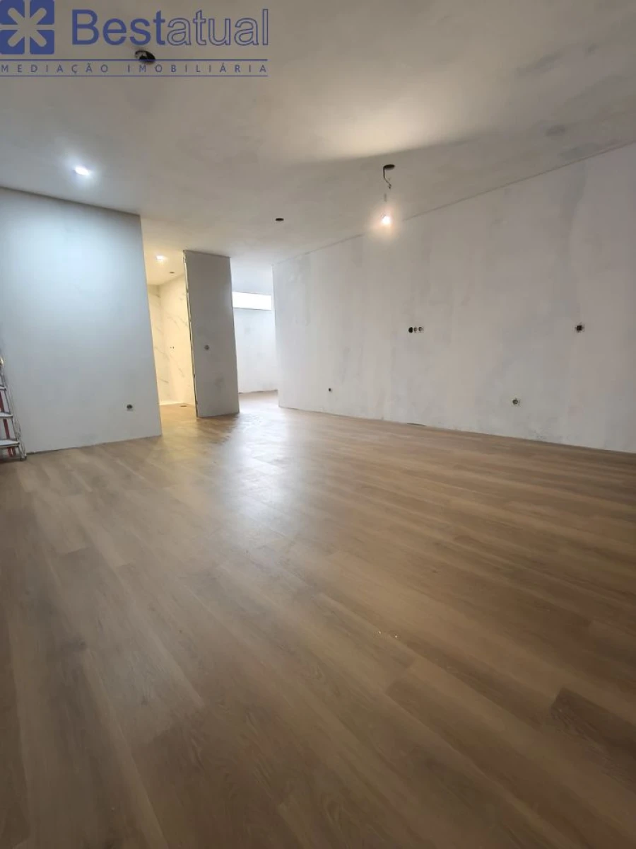 Apartamento T2 para Venda em Bougado (São Martinho e Santiago) Foto 3