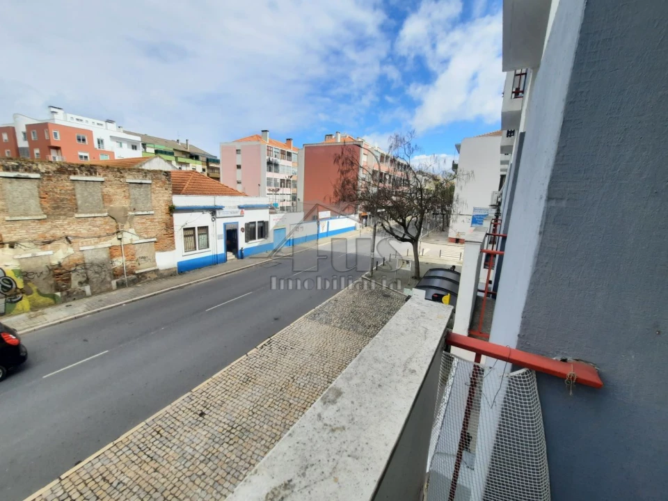 Apartamento T4 para Venda em Alto do Seixalinho, Santo André e Verderena Foto 16