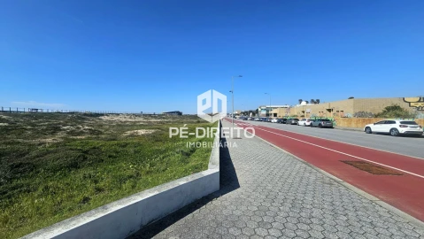 Terreno para Venda em Gulpilhares e Valadares