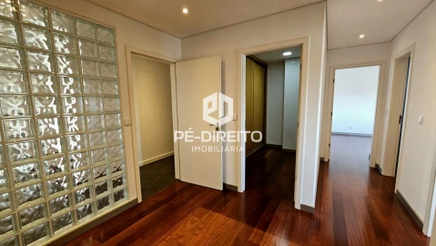 Apartamento T3 para Venda em São Mamede de Infesta e Senhora da Hora