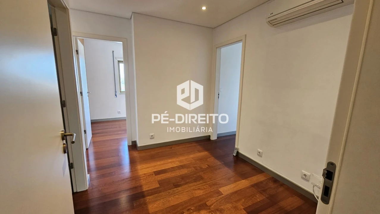 Apartamento T3 para Venda em São Mamede de Infesta e Senhora da Hora Foto 32